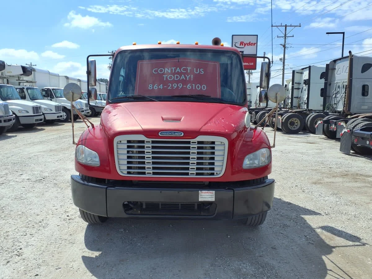 2014 Freightliner M2 106 in Greenville, SC — photo 2