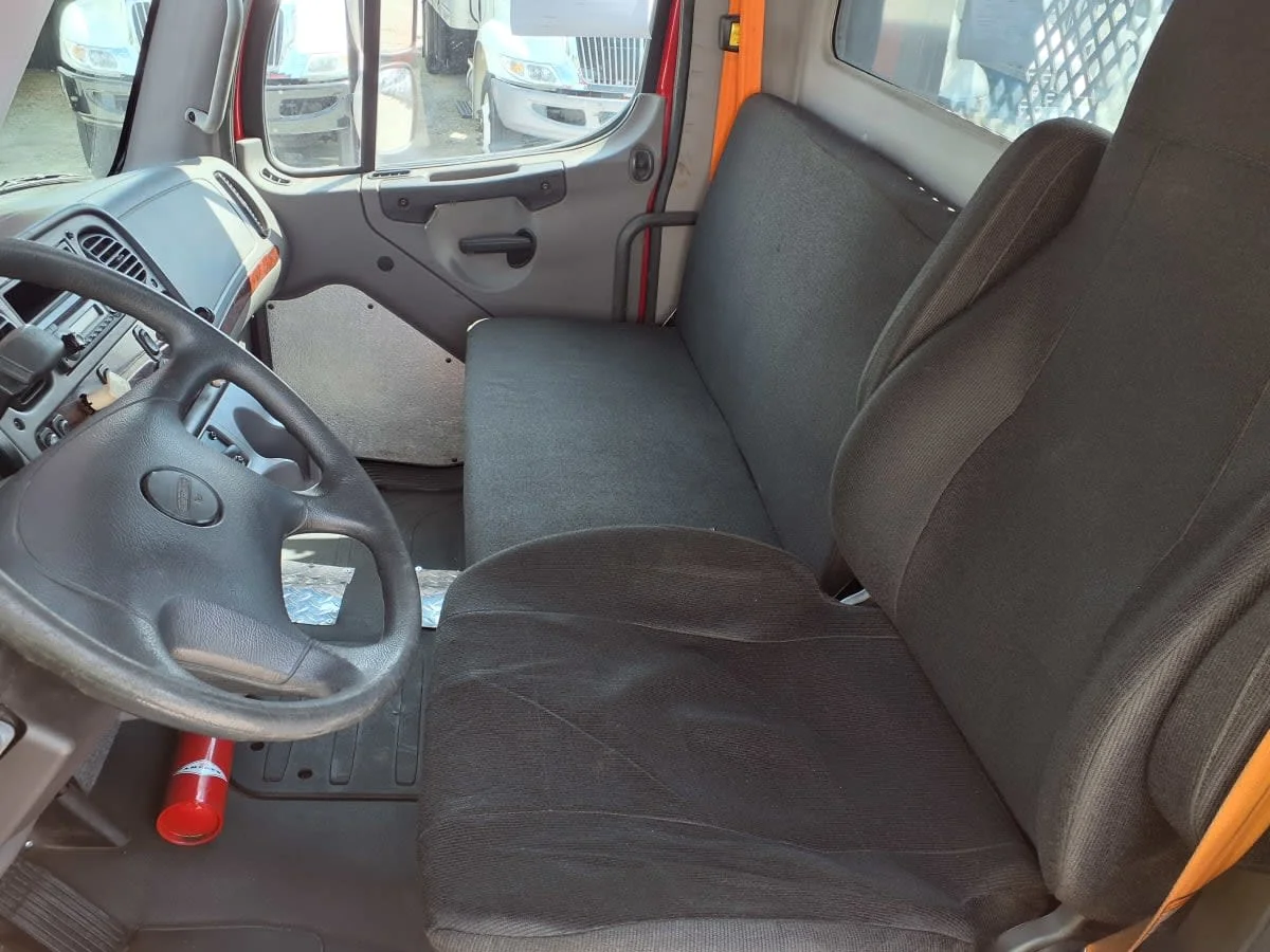 2014 Freightliner M2 106 in Greenville, SC — photo 7
