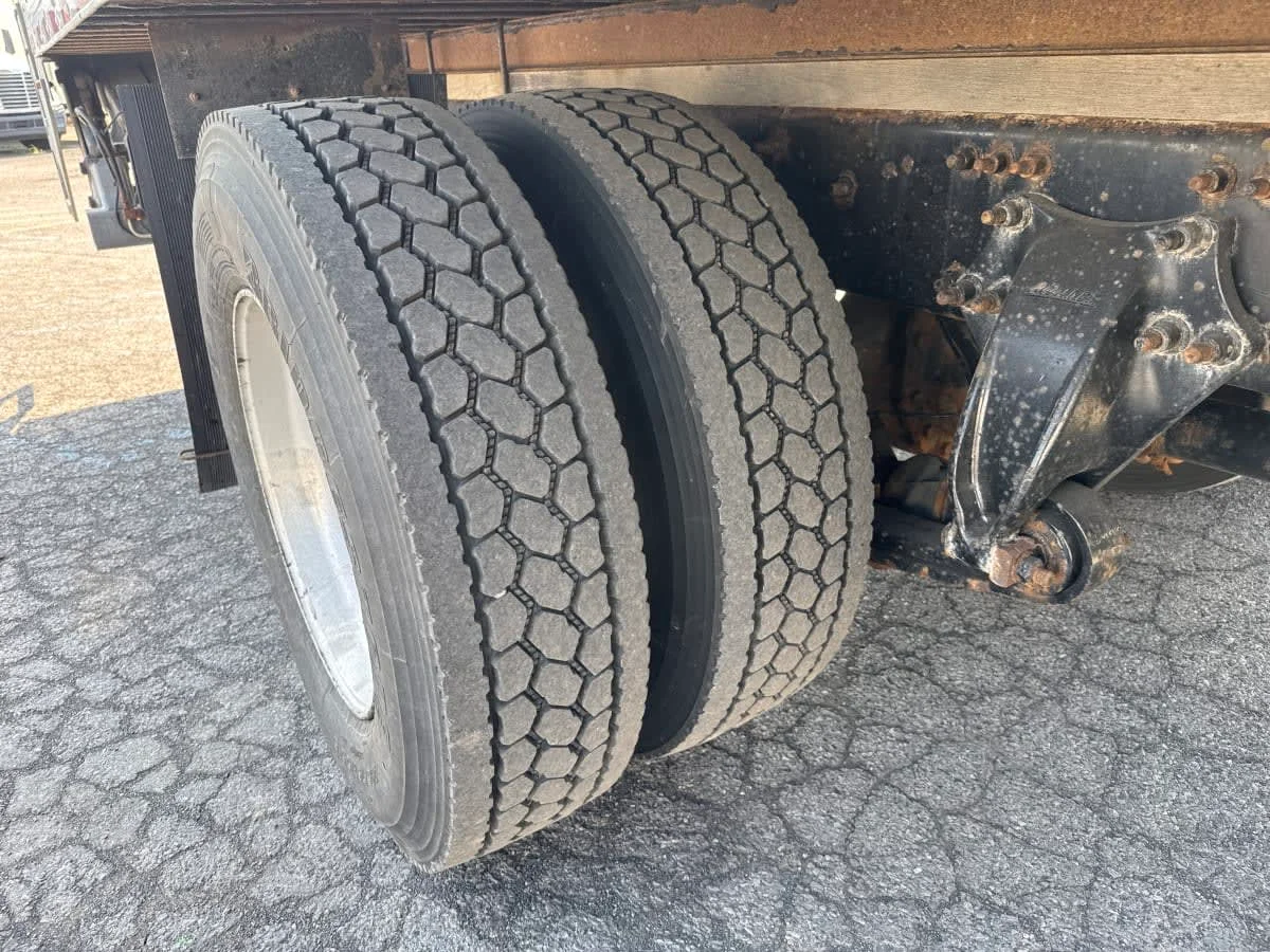 2019 Freightliner M2 106 in Syracuse, NY — photo 14