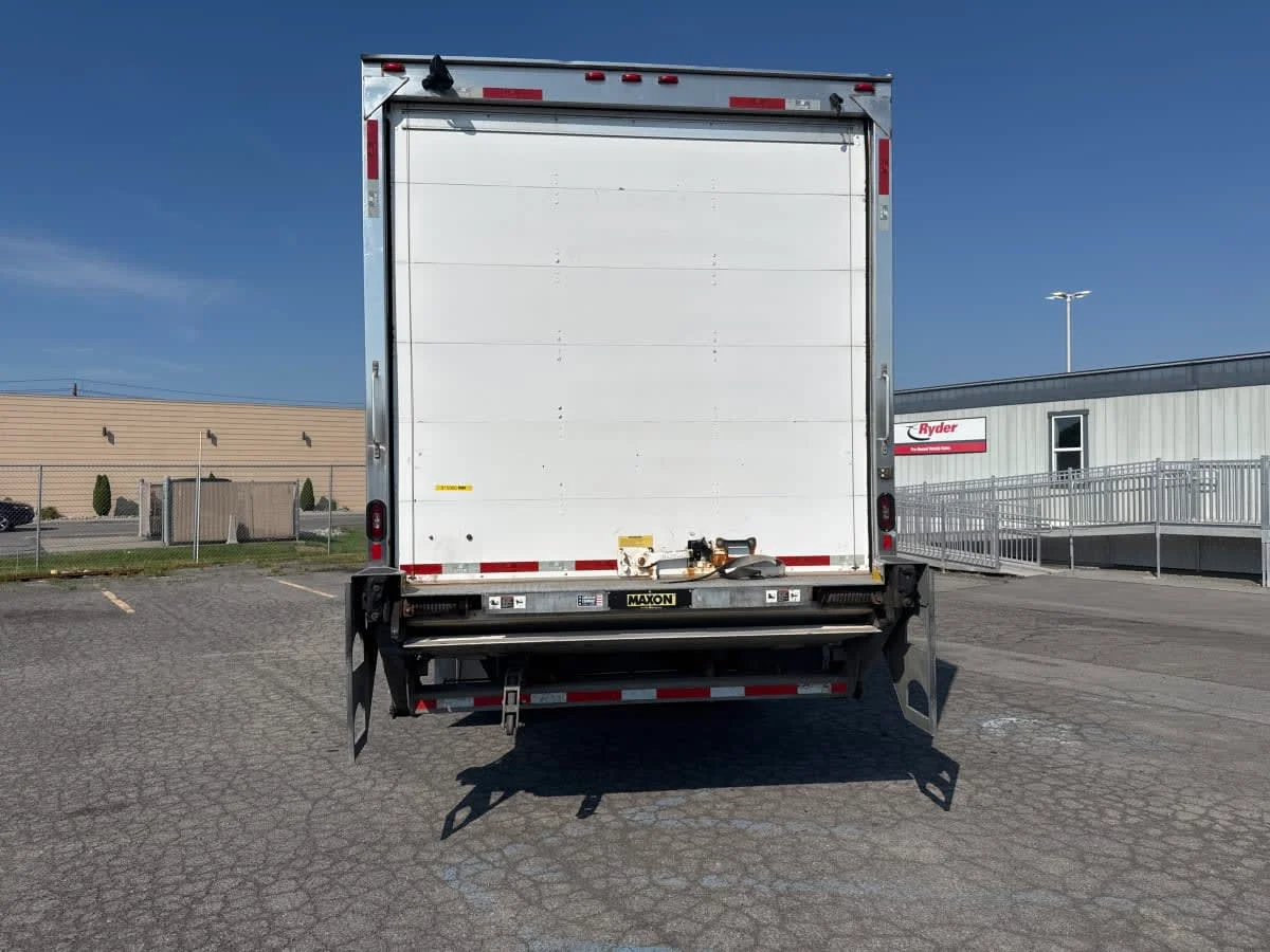 2019 Freightliner M2 106 in Syracuse, NY — photo 5