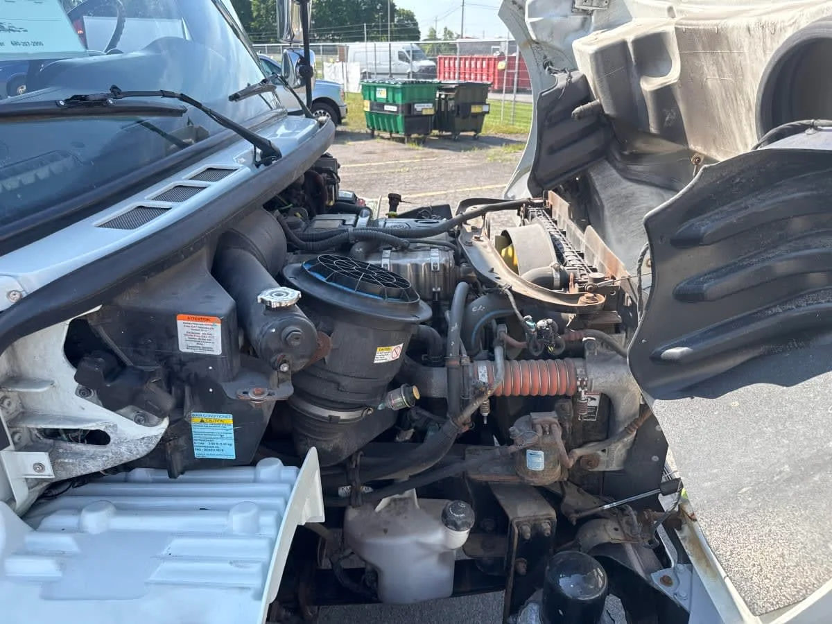 2019 Freightliner M2 106 in Syracuse, NY — photo 11