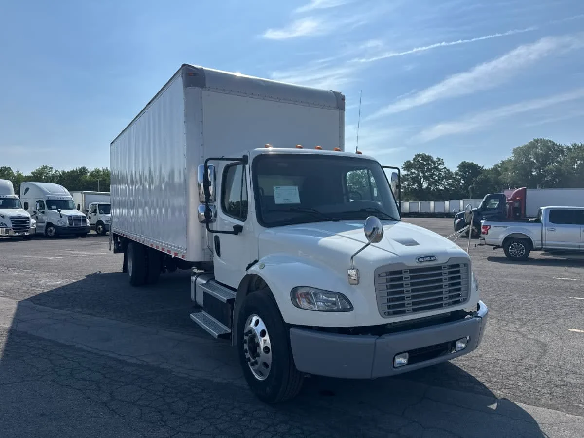 2019 Freightliner M2 106 in Syracuse, NY — photo 3