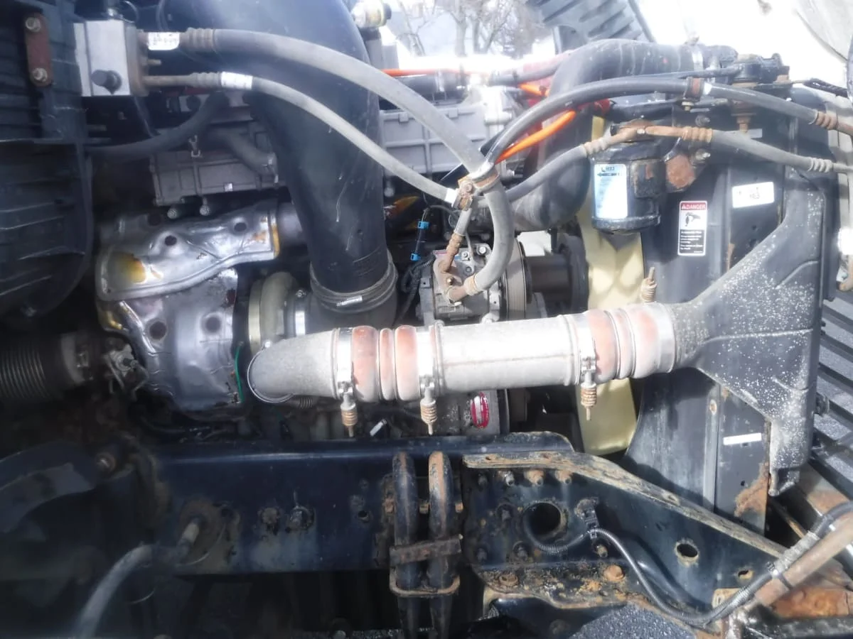 2018 Freightliner Cascadia - image 9