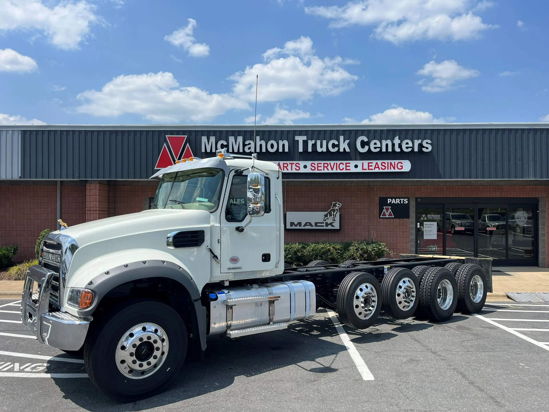 2026 Mack Granite in Charlotte, NC — photo 2