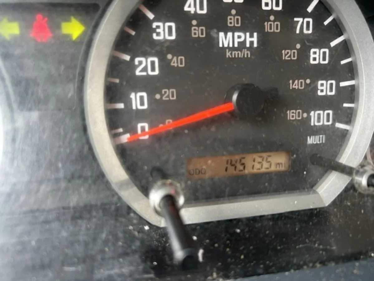 2020 Isuzu NQR in Farmingdale, NY — photo 11