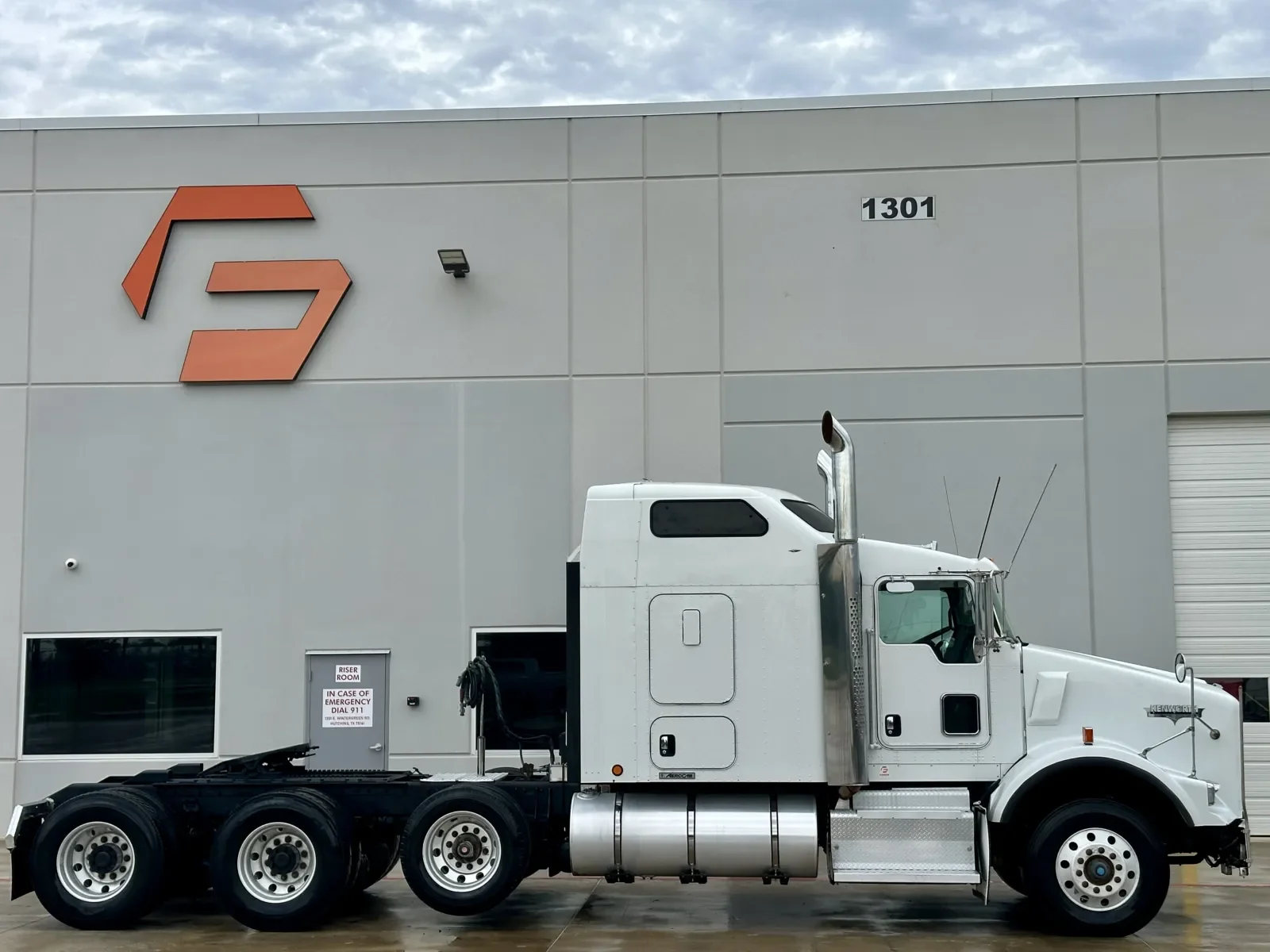 2012 Kenworth T800 in Hutchins, TX — photo 3