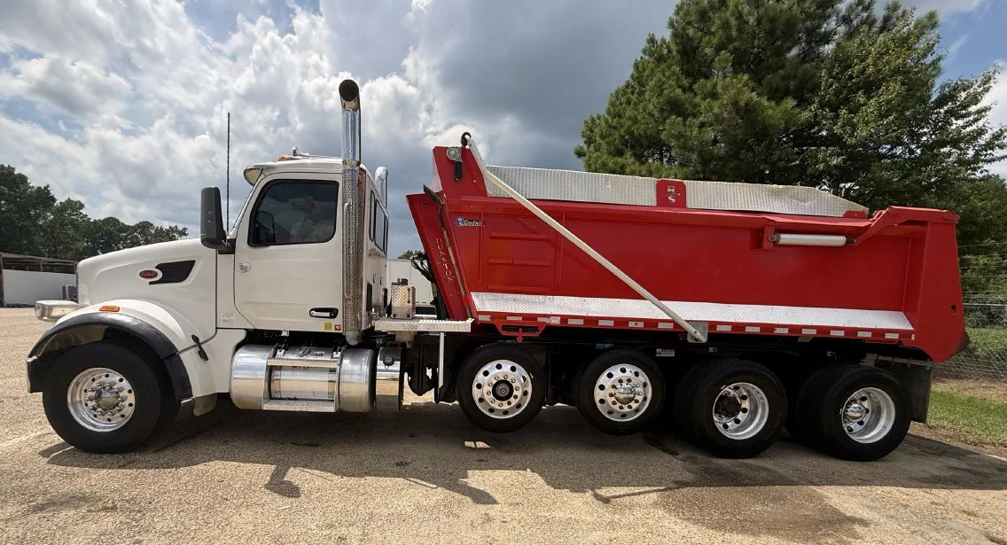 2025 Peterbilt 567 in Dunn, NC