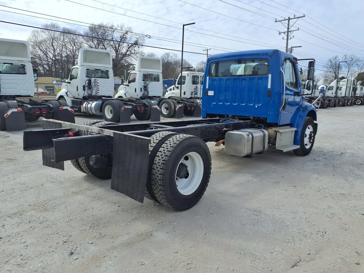 2019 Freightliner M2 106 in Greenville, SC — photo 4