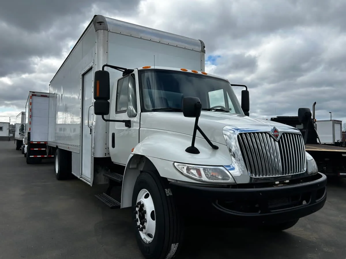 2018 International 4300 in Tacoma, WA — photo 3