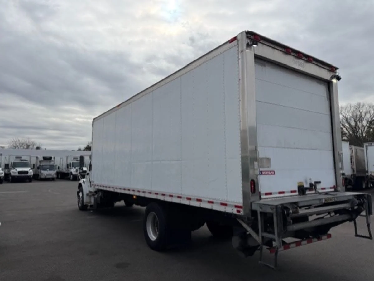 2020 Freightliner M2 106 - image 6