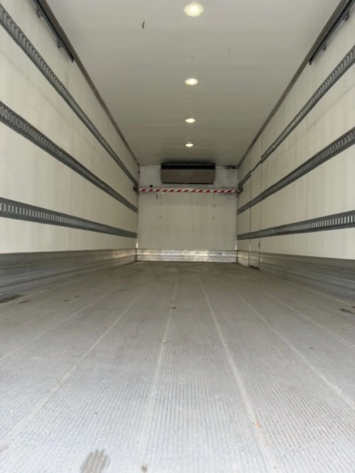 2020 Freightliner M2 106 - image 9