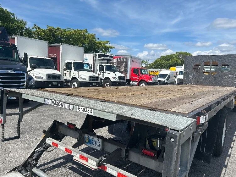 2019 Freightliner M2 106 - image 10