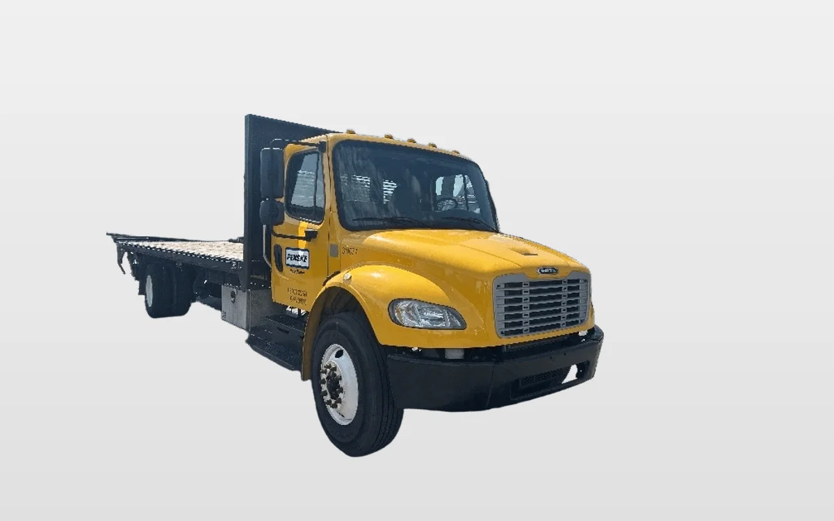 2019 Freightliner M2 106 - image 1