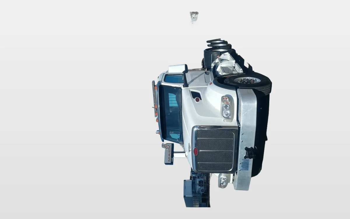 2023 Peterbilt 567 - image 1