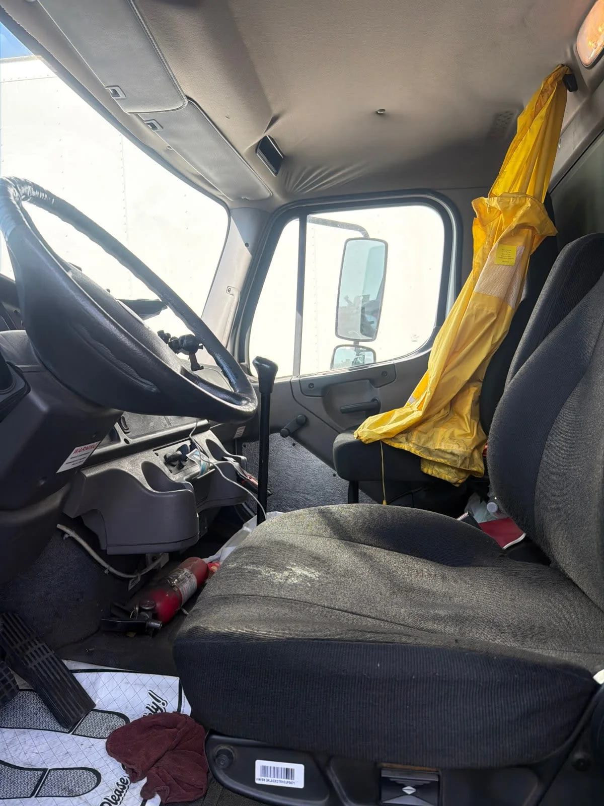 2017 Freightliner M2 106 in Pomona, CA — photo 8