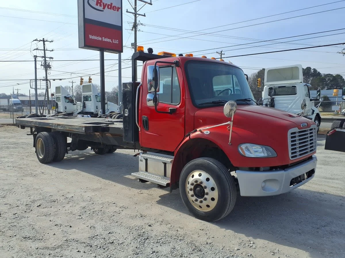 2019 Freightliner M2 106 in Greenville, SC — photo 3