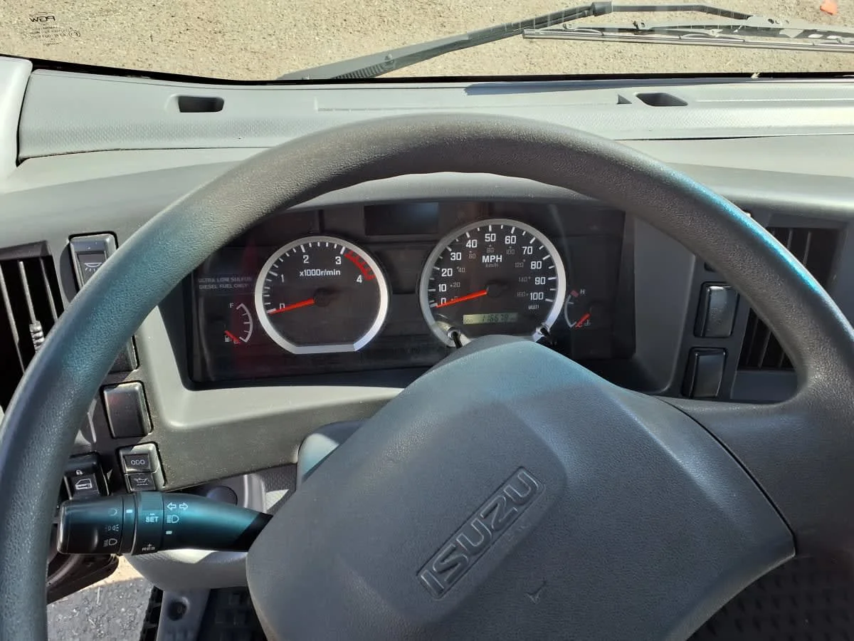 2020 Isuzu NRR - image 9