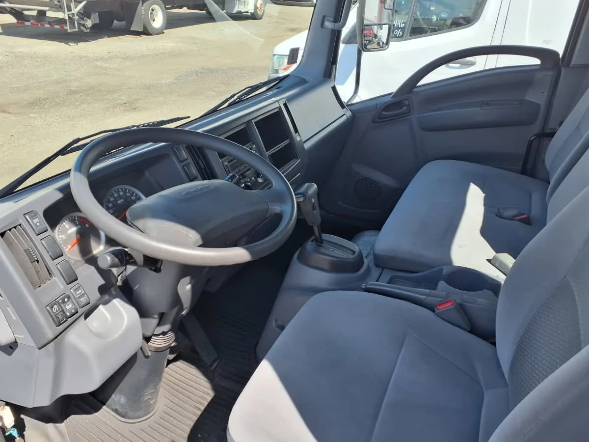 2020 Isuzu NRR - image 7