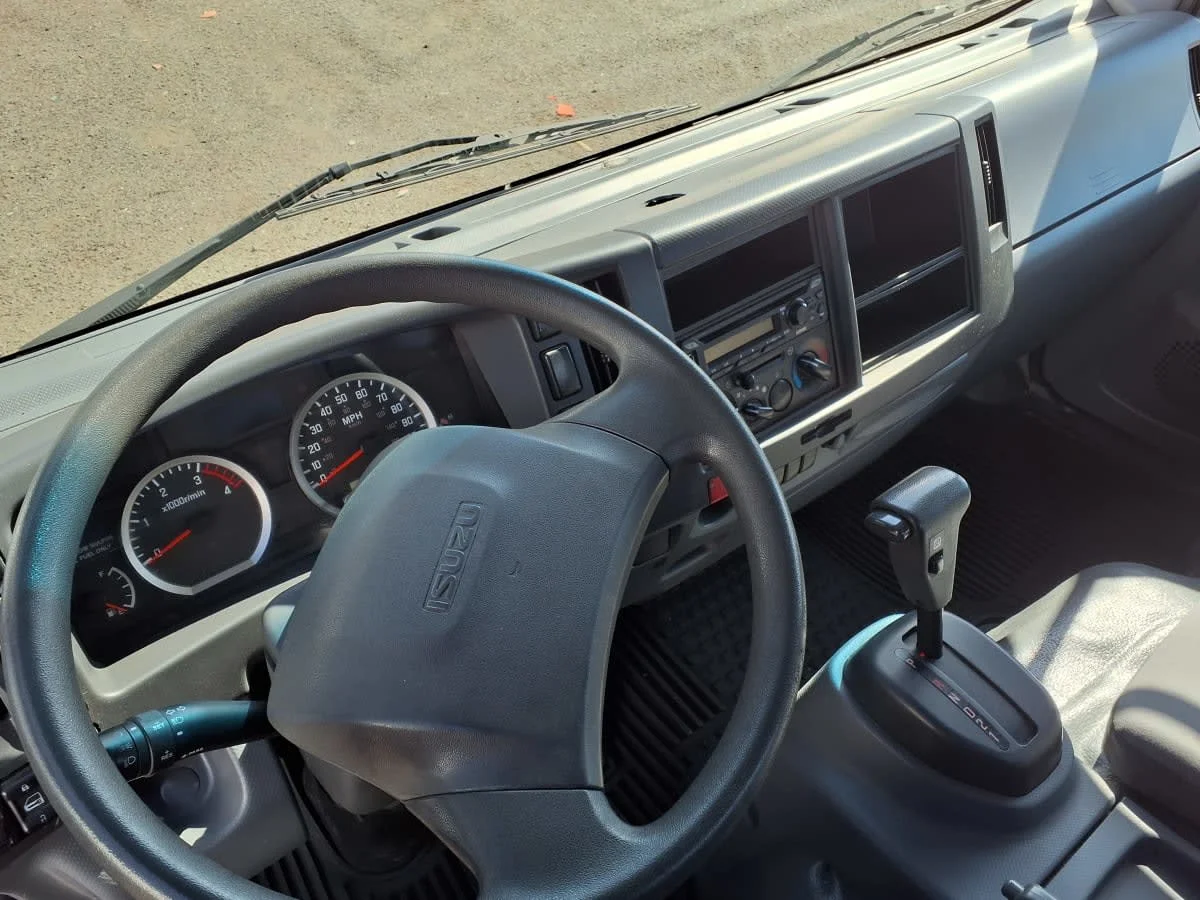 2020 Isuzu NRR - image 10