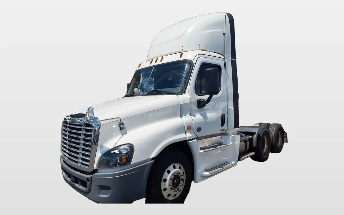 2019 Freightliner - image 1