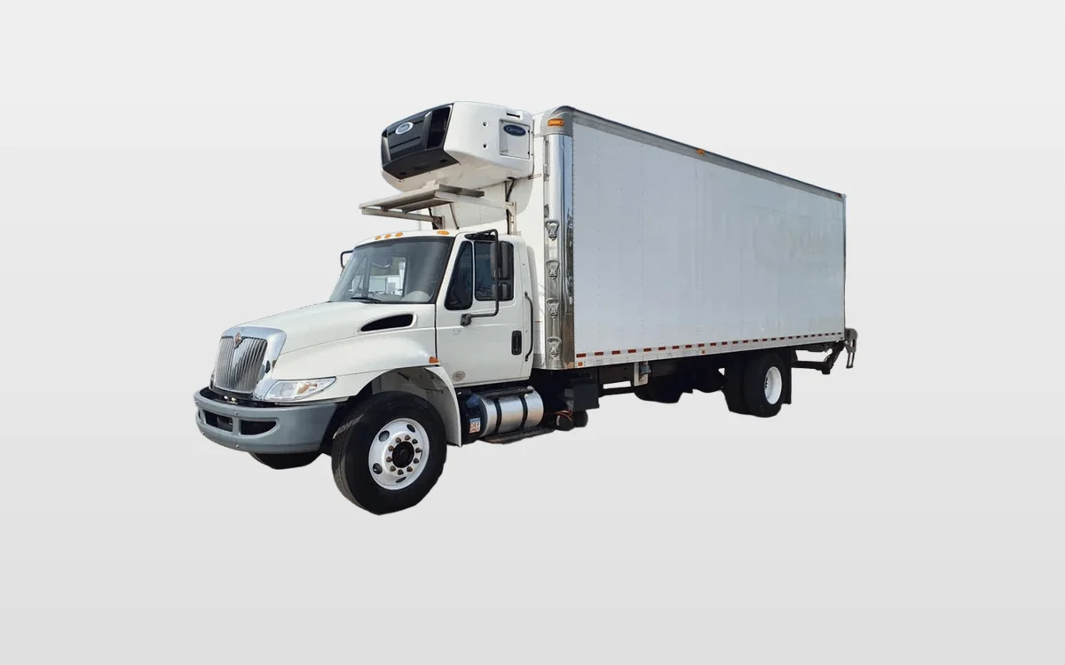 2017 International 4300 - image 1