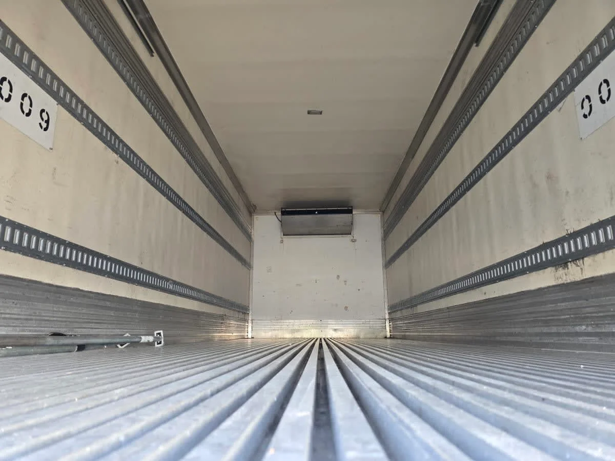 2020 International MV - image 9