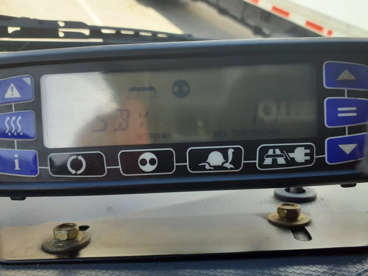 2018 Isuzu NPR in O'fallon, MO — photo 13