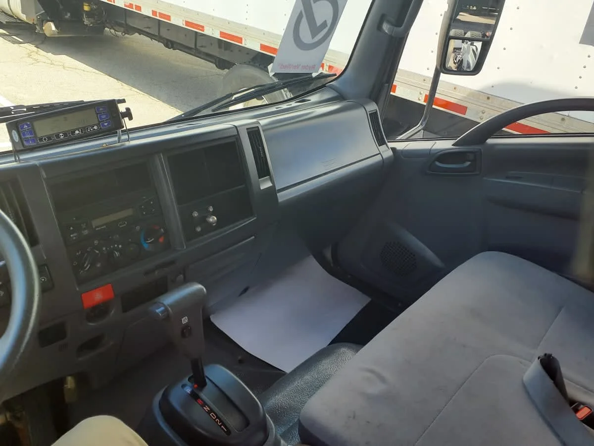 2018 Isuzu NPR in O'fallon, MO — photo 8