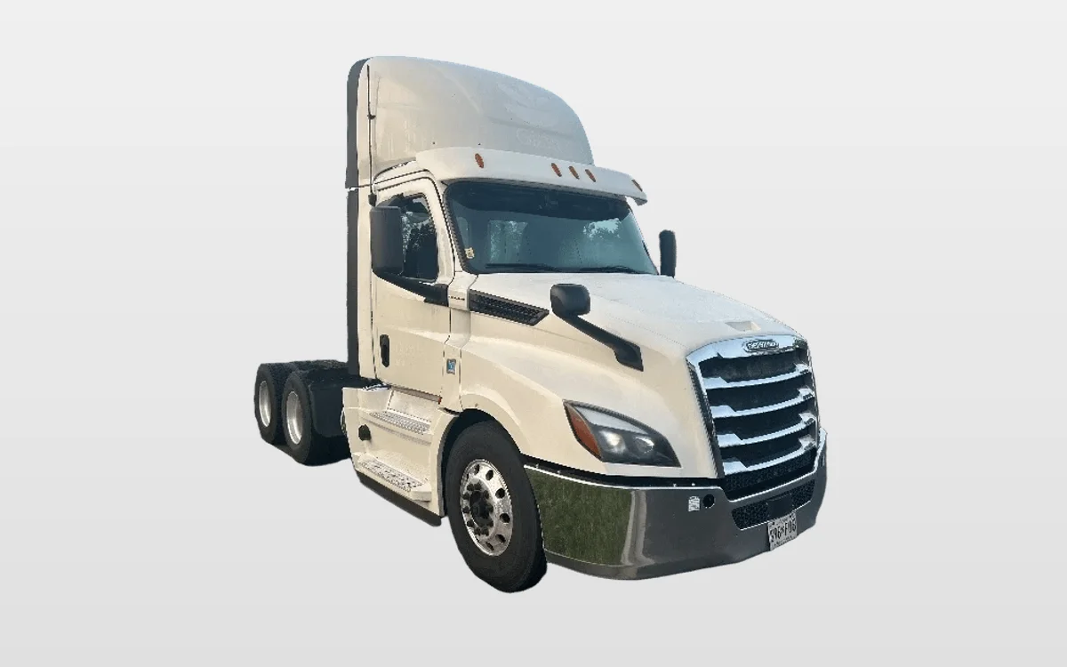 2019 Freightliner - image 1