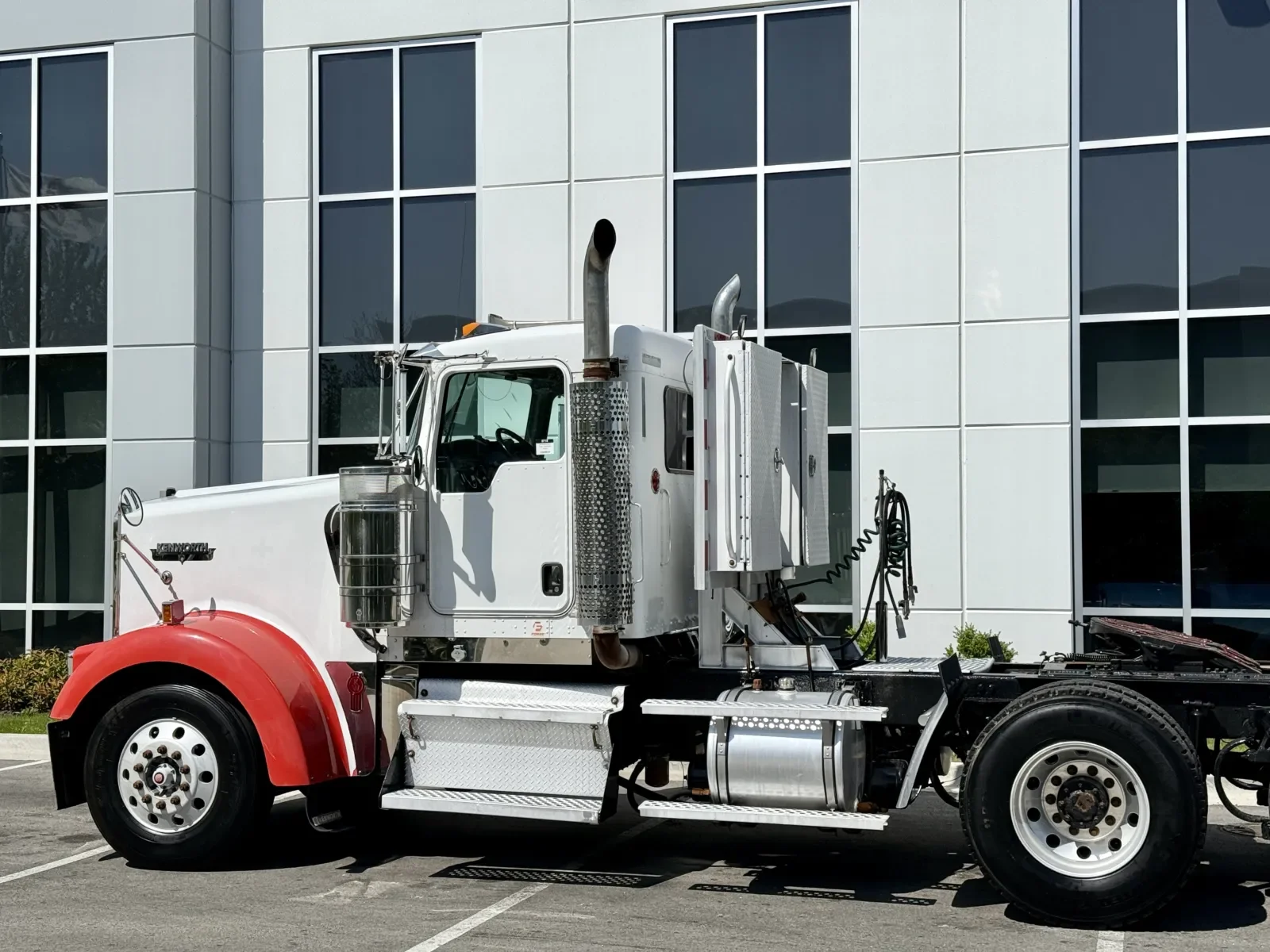 2003 Kenworth W900 in New Lenox, IL — photo 8