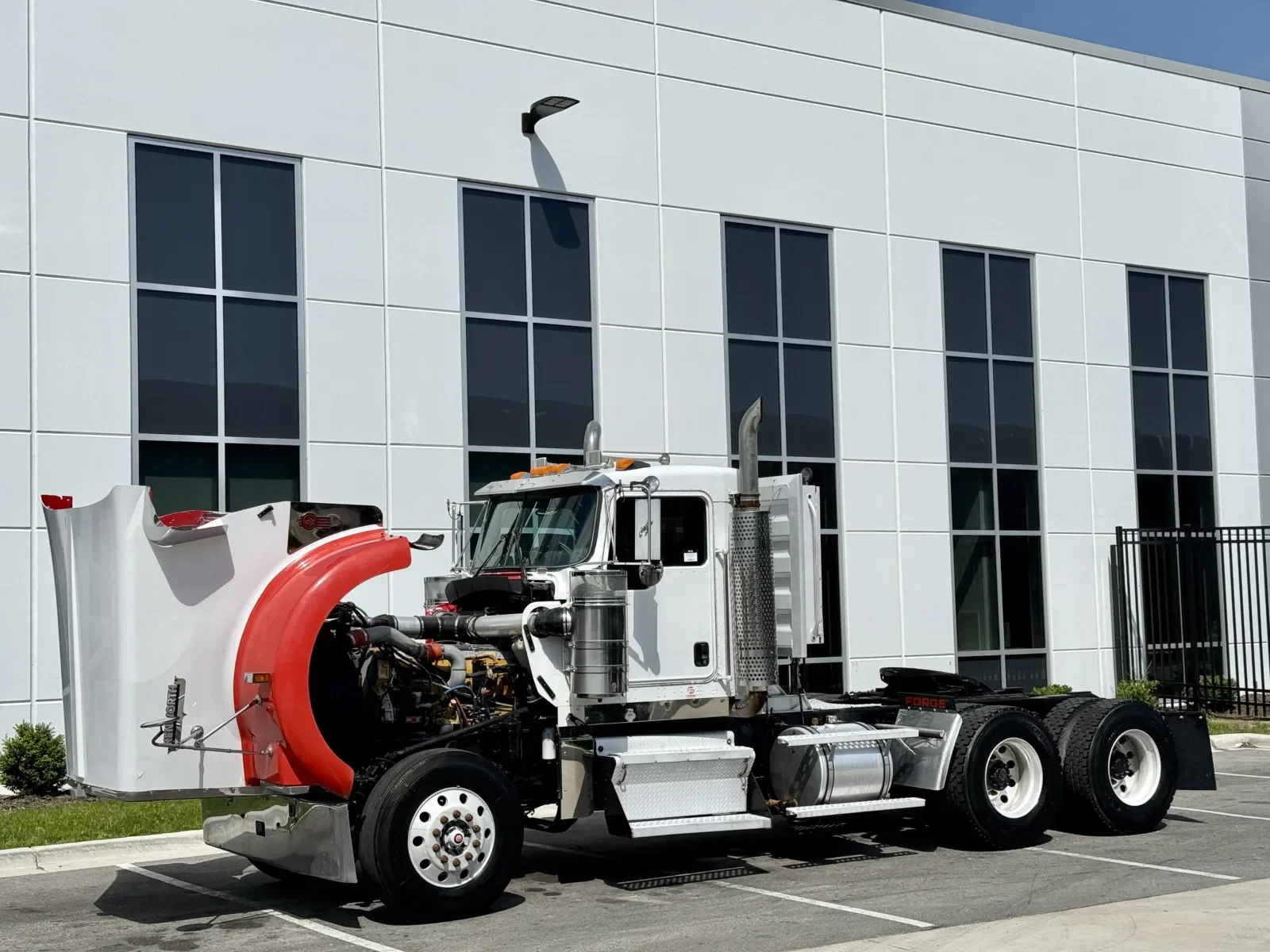 2003 Kenworth W900 in New Lenox, IL — photo 10