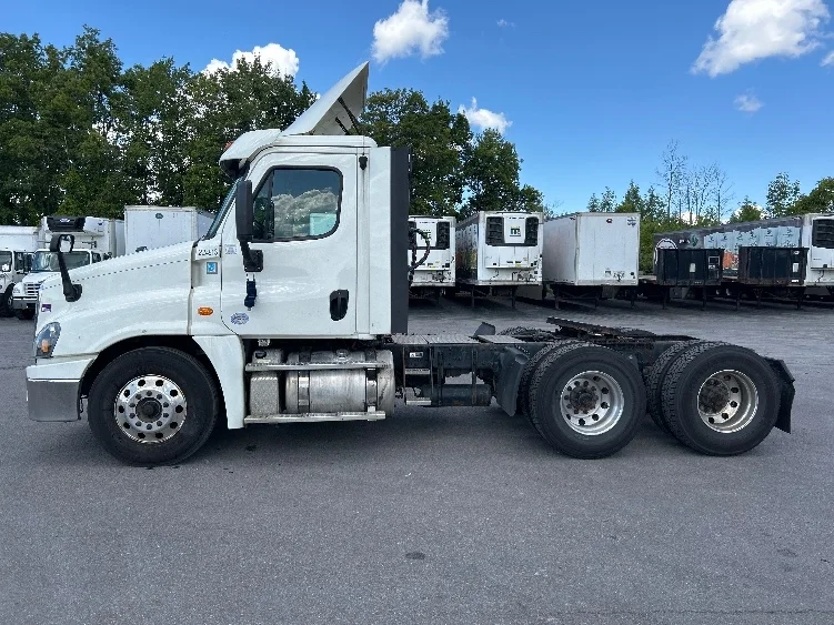 2019 Freightliner Cascadia in Watertown, NY — photo 4