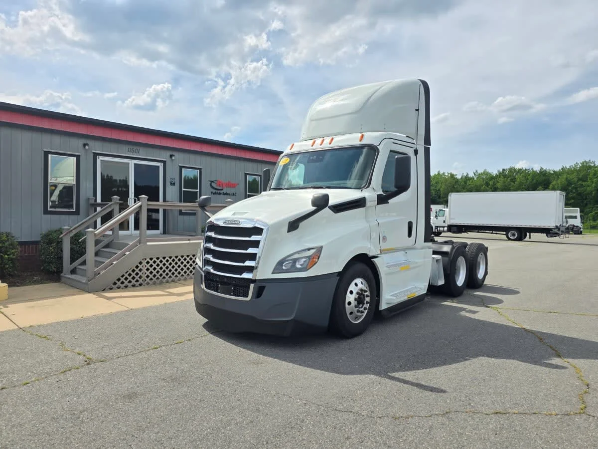 2022 Freightliner Cascadia