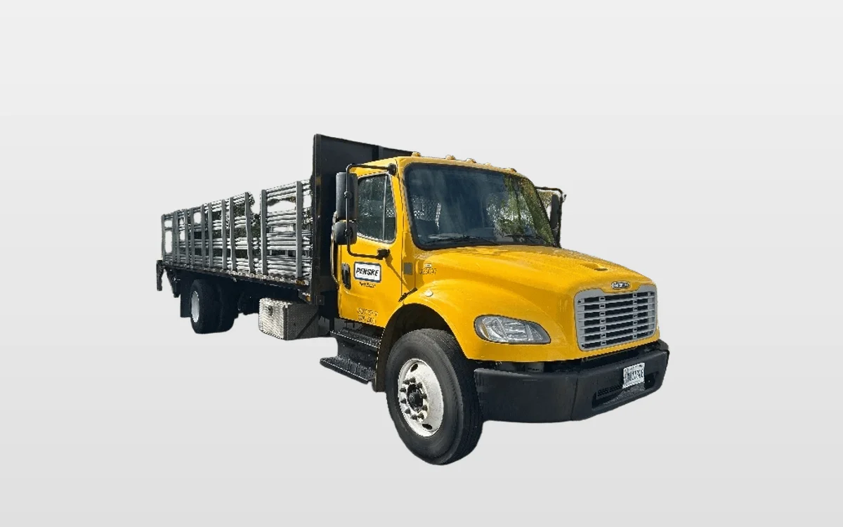 2019 Freightliner M2 106 - image 1