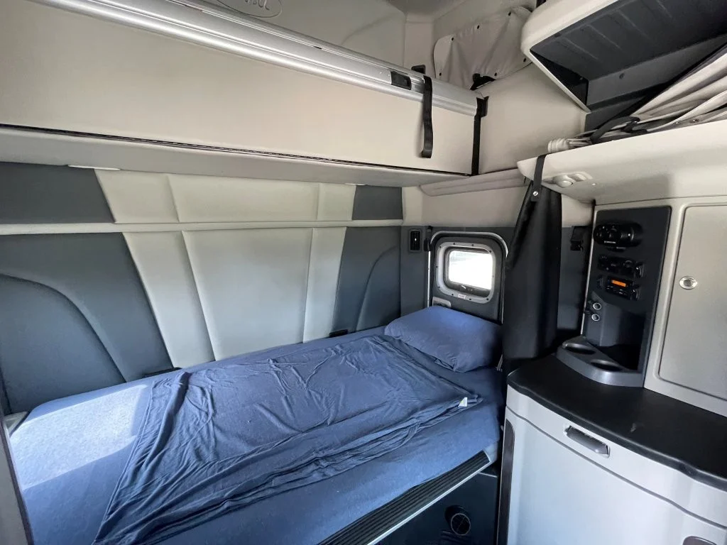 2022 Peterbilt 579 - image 15