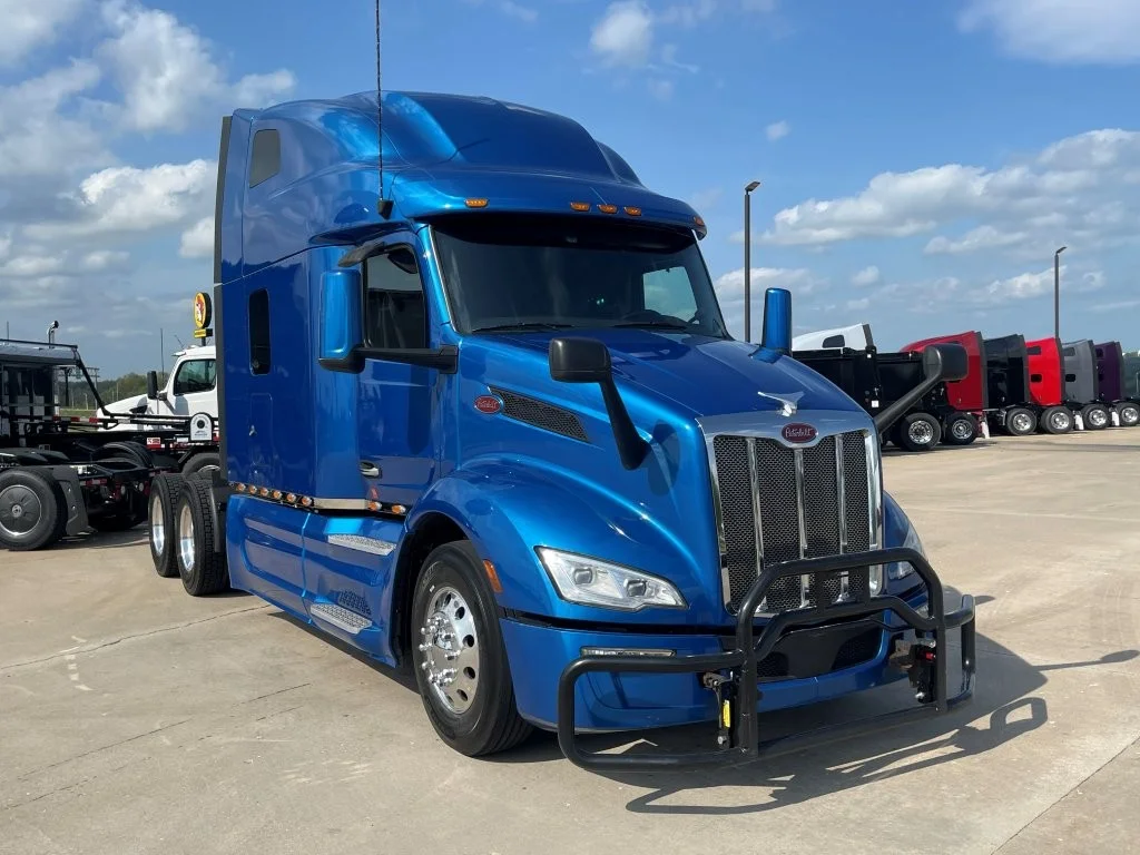 2022 Peterbilt 579 - image 7
