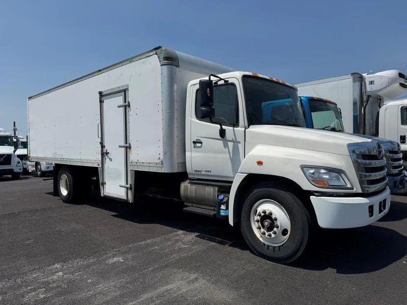 2015 Hino 268