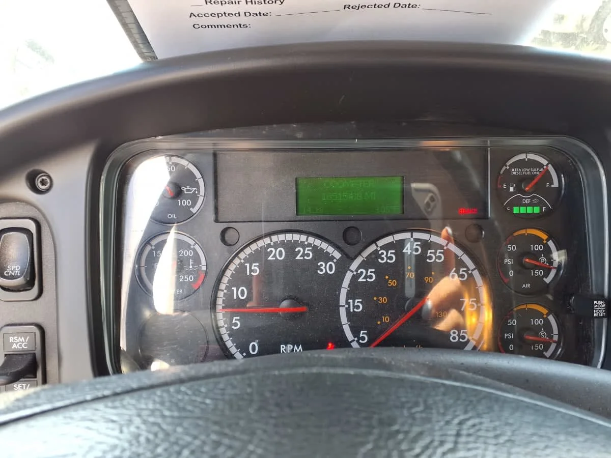 2018 Freightliner M2 106 - image 9