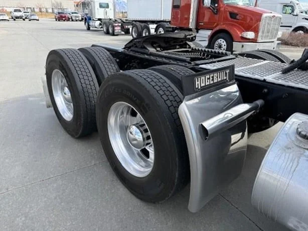 2019 Kenworth W900 - image 4