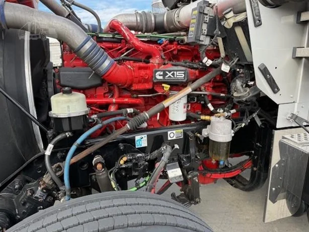 2019 Kenworth W900 - image 7