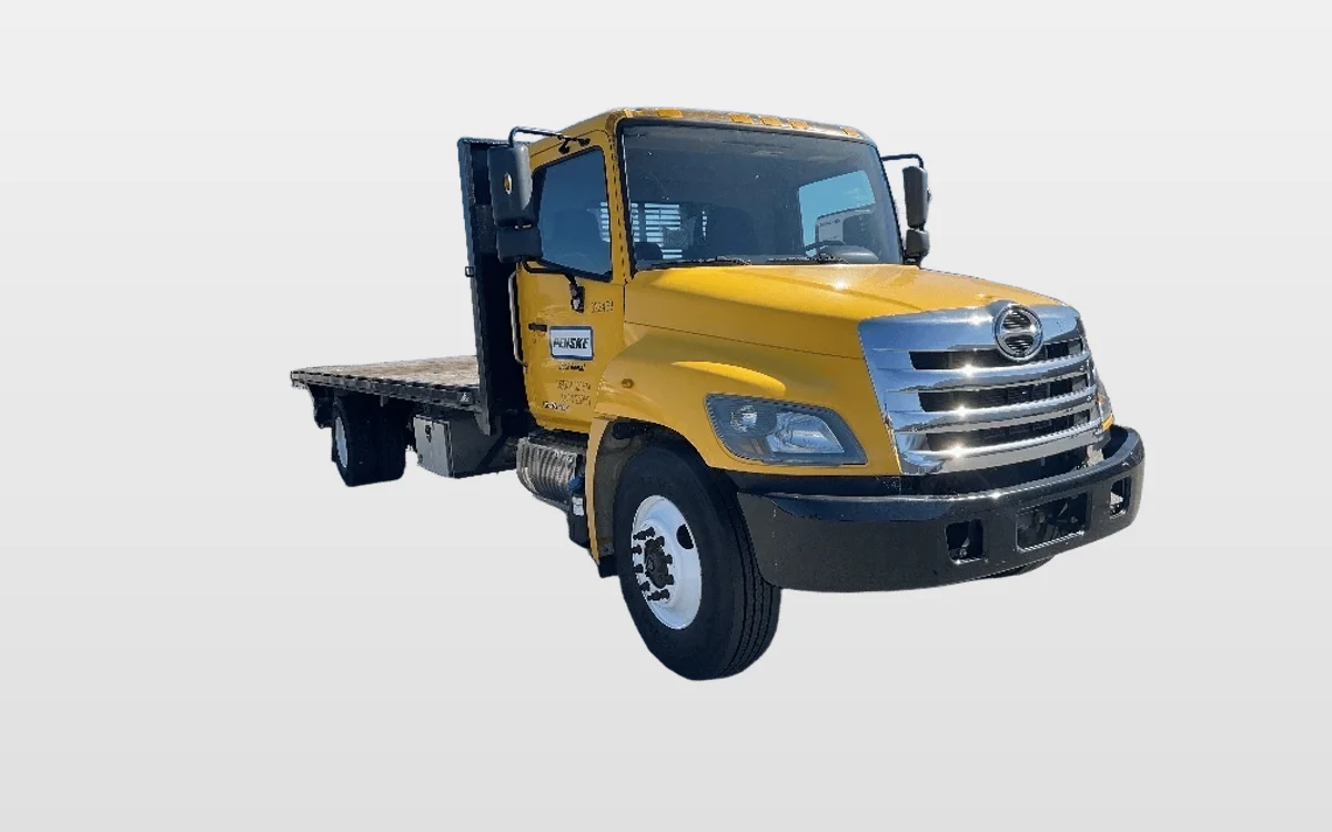 2019 Hino 268 - image 1