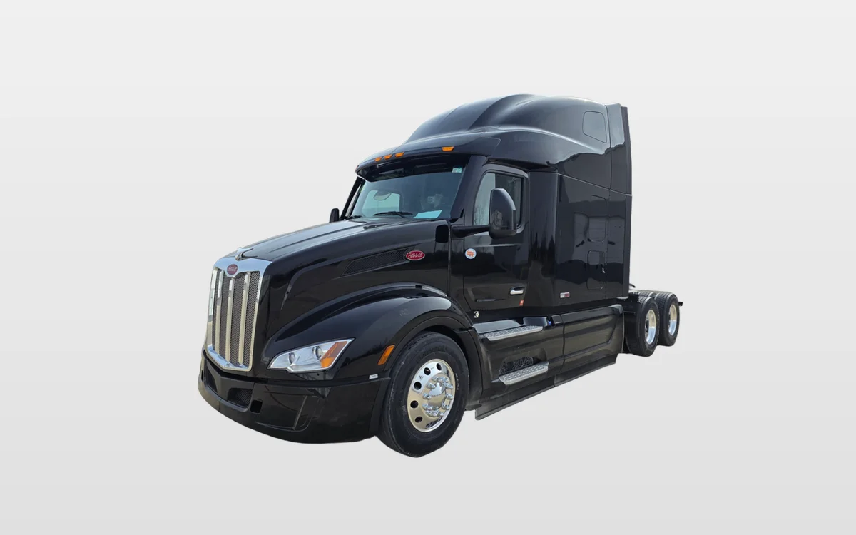 2027 PETERBILT 579 - image 1
