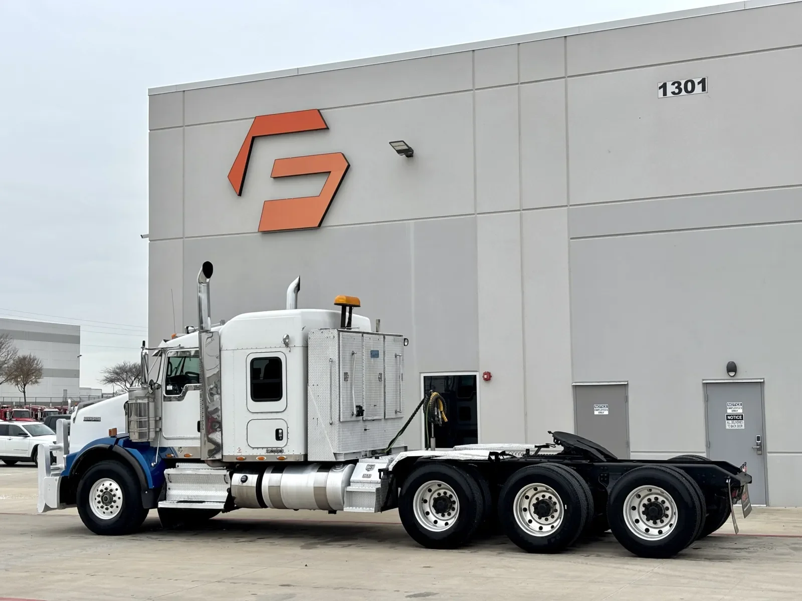 2014 Kenworth T800 in Hutchins, TX — photo 6