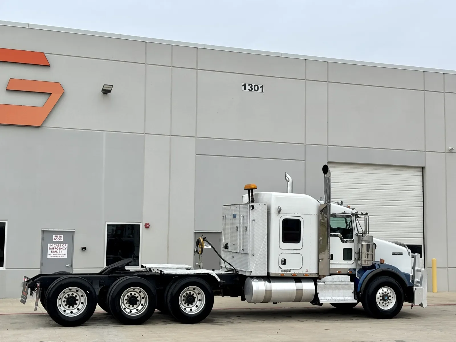2014 Kenworth T800 in Hutchins, TX — photo 5