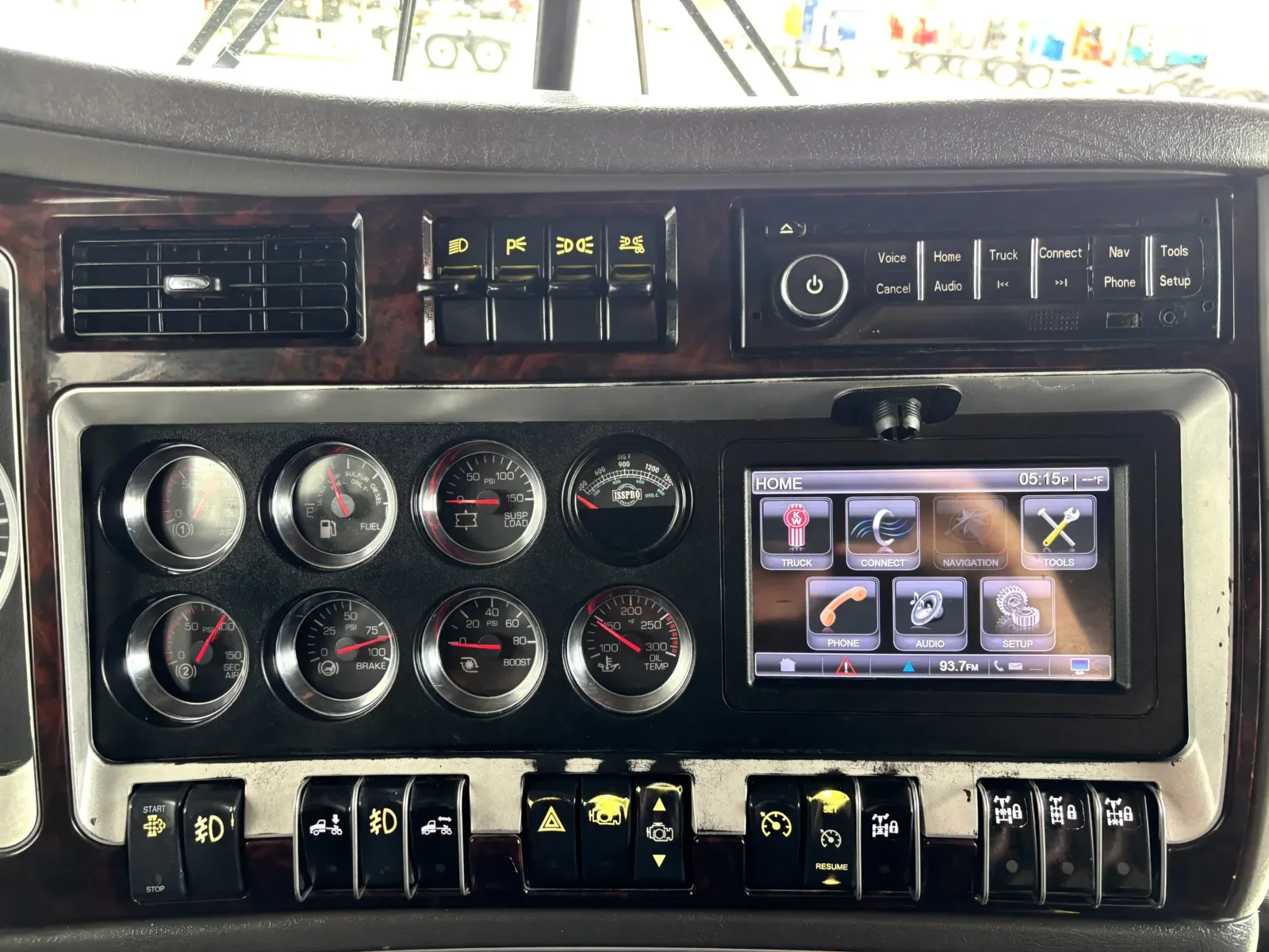 2014 Kenworth T800 in Hutchins, TX — photo 16
