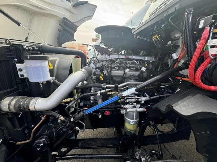 2026 International LT - image 9