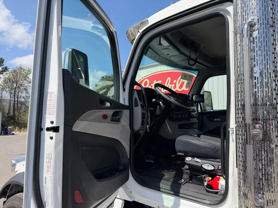 2026 Peterbilt 567 in Raleigh, NC — photo 9