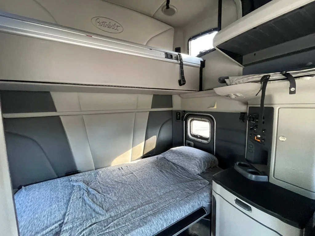 2023 Peterbilt 579 - image 15