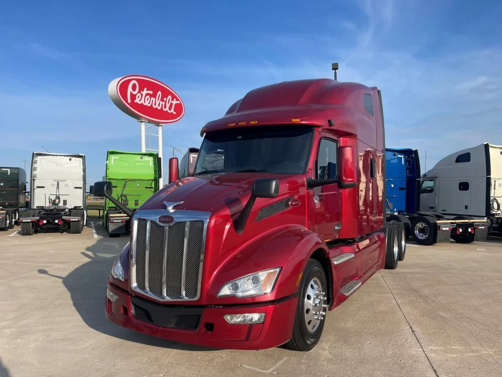 2023 Peterbilt 579 in Louisville, KY