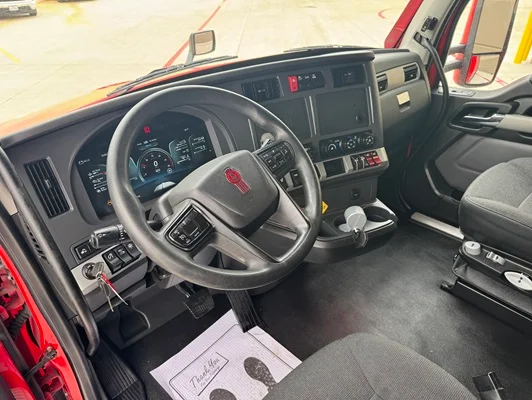 2023 Kenworth T680 in Sanger, TX — photo 16